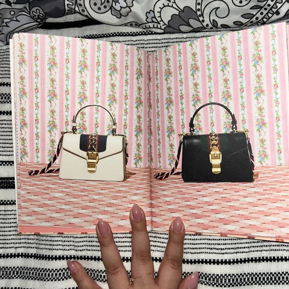 Gucci Pink and Cream Floral Journal - Picture 3 of 3